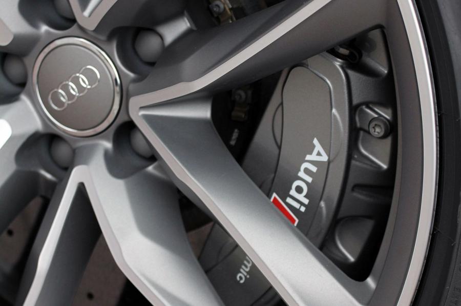 Колеса Audi RS6 Avant (4G, C7) 2013 года  (WW) (фото 68 из 90)
